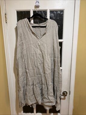 Bellatrix Natural Beige Linen Tunic with Scoop Neck